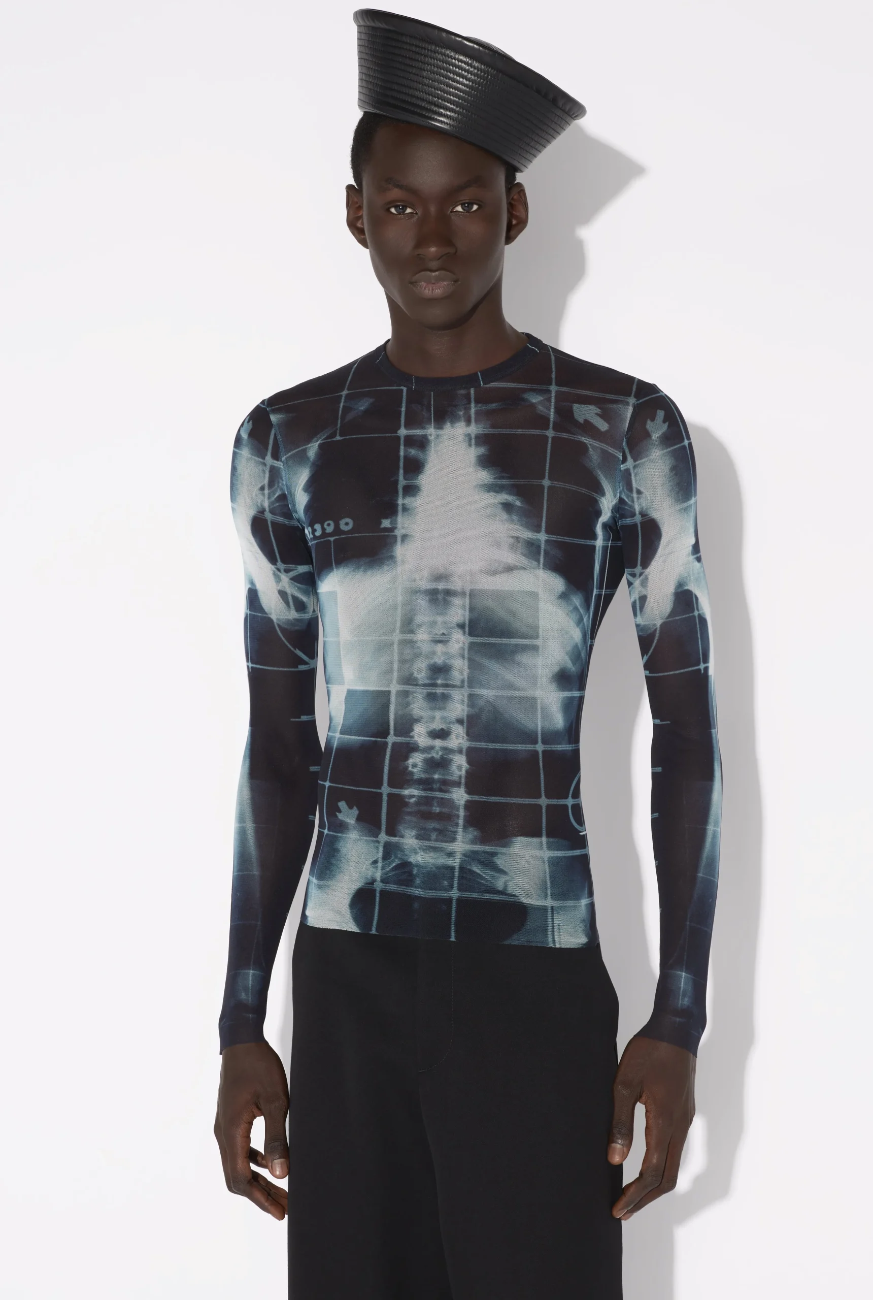 The Black Squeletor Top