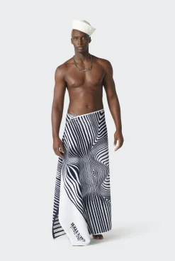 The Body Morphing Towel