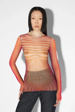 The Red Body Morphing Top